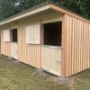 Bosquée et Co, réalise des box pour chevaux, des abris et des carports.